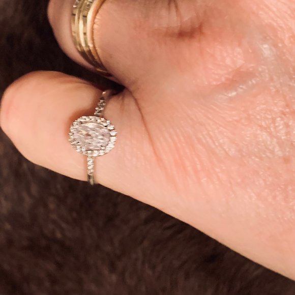 Twp Clear Gemstone Rings - Picture 4 of 14